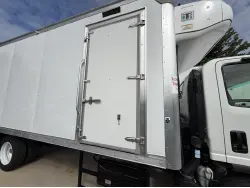 2025 ISUZU NRR