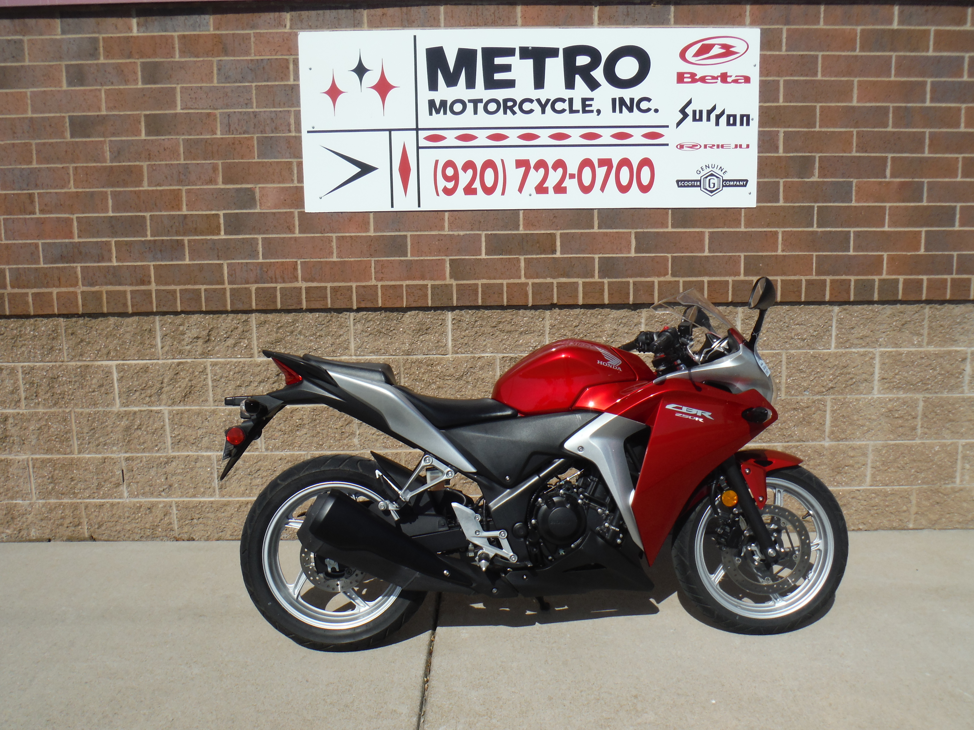 2011 Honda CBR 250R 250R in Neenah, WI