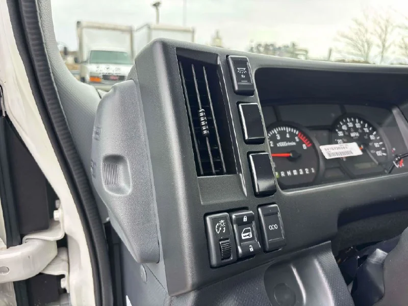 2027 ISUZU NPR HD