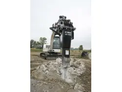 2021 Bobcat HB880 Breaker with Nail Point