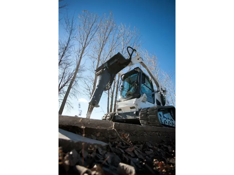 2021 Bobcat HB880 Breaker with Nail Point