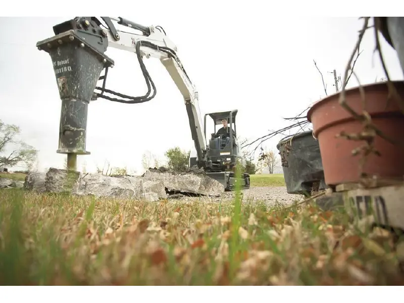 2021 Bobcat HB880 Breaker with Nail Point