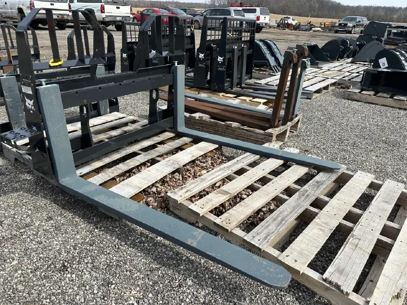 2022 Bobcat 4K Heavy Duty Pallet Fork Frame