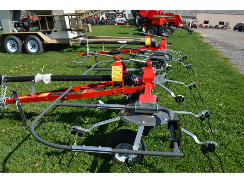 2024 Massey Ferguson TD252