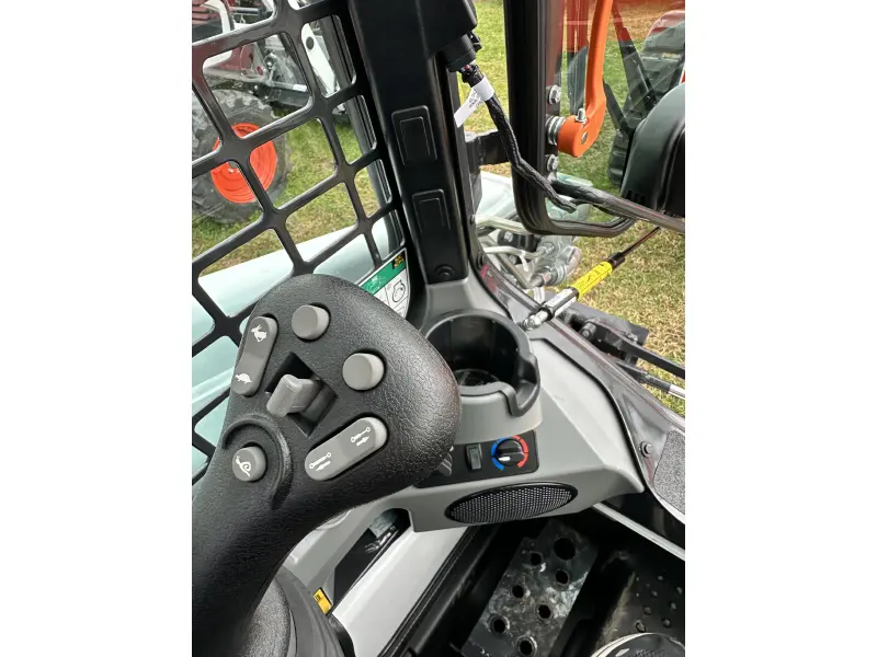 2026 Bobcat T450