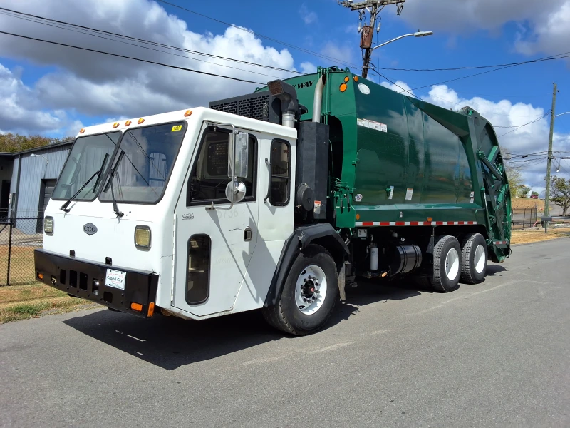 2015 CRANE CARRIER LET2 CC