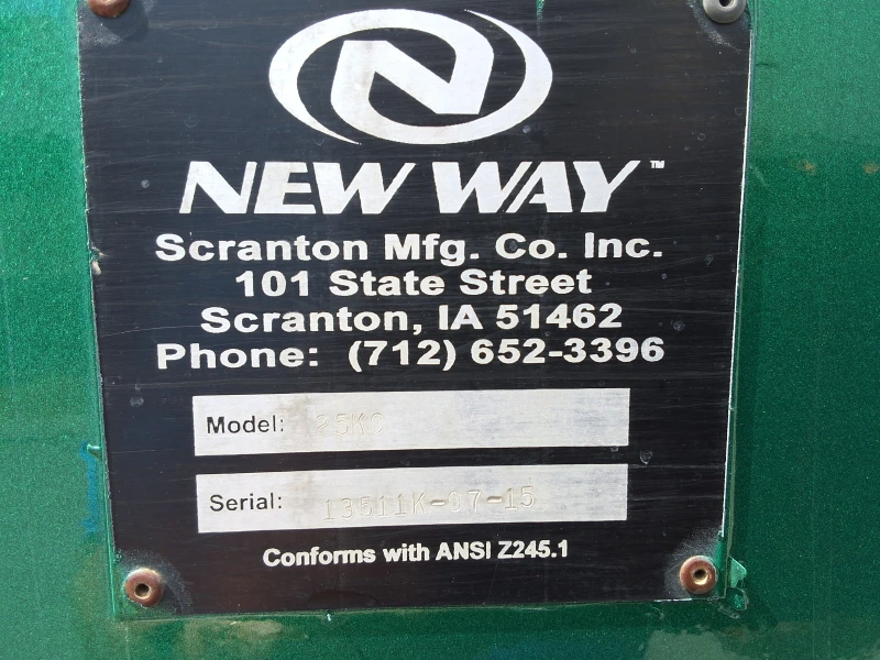 2015 CRANE CARRIER LET2 CC