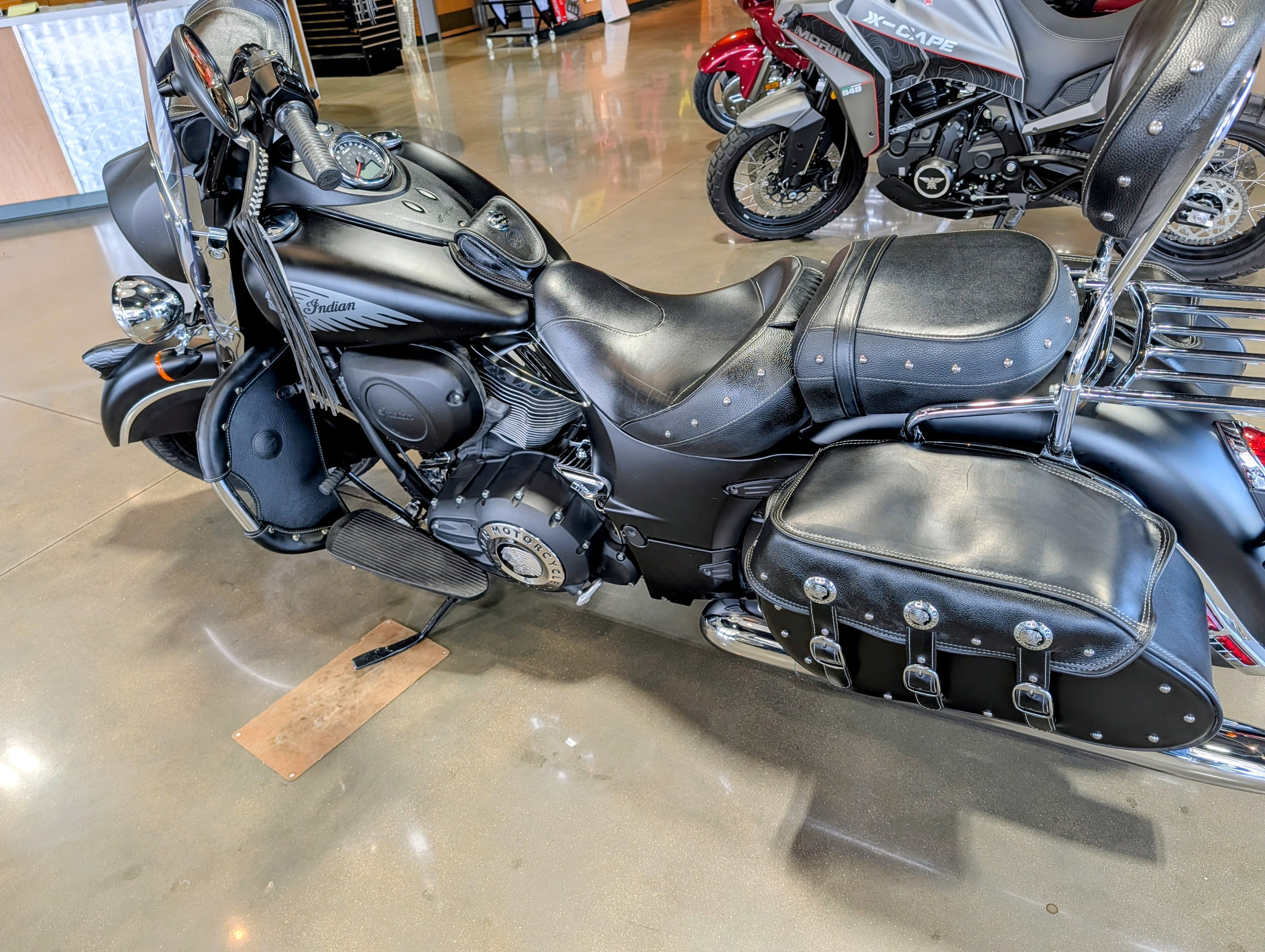 2018 Indian Motorcycle Chief® Dark Horse® ABS in springfield MO