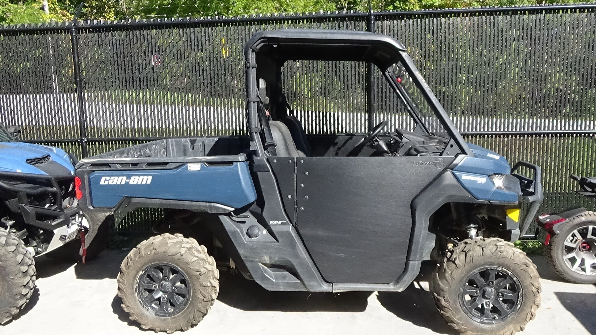 2025 Can-Am Defender XT HD10 in bennington VT
