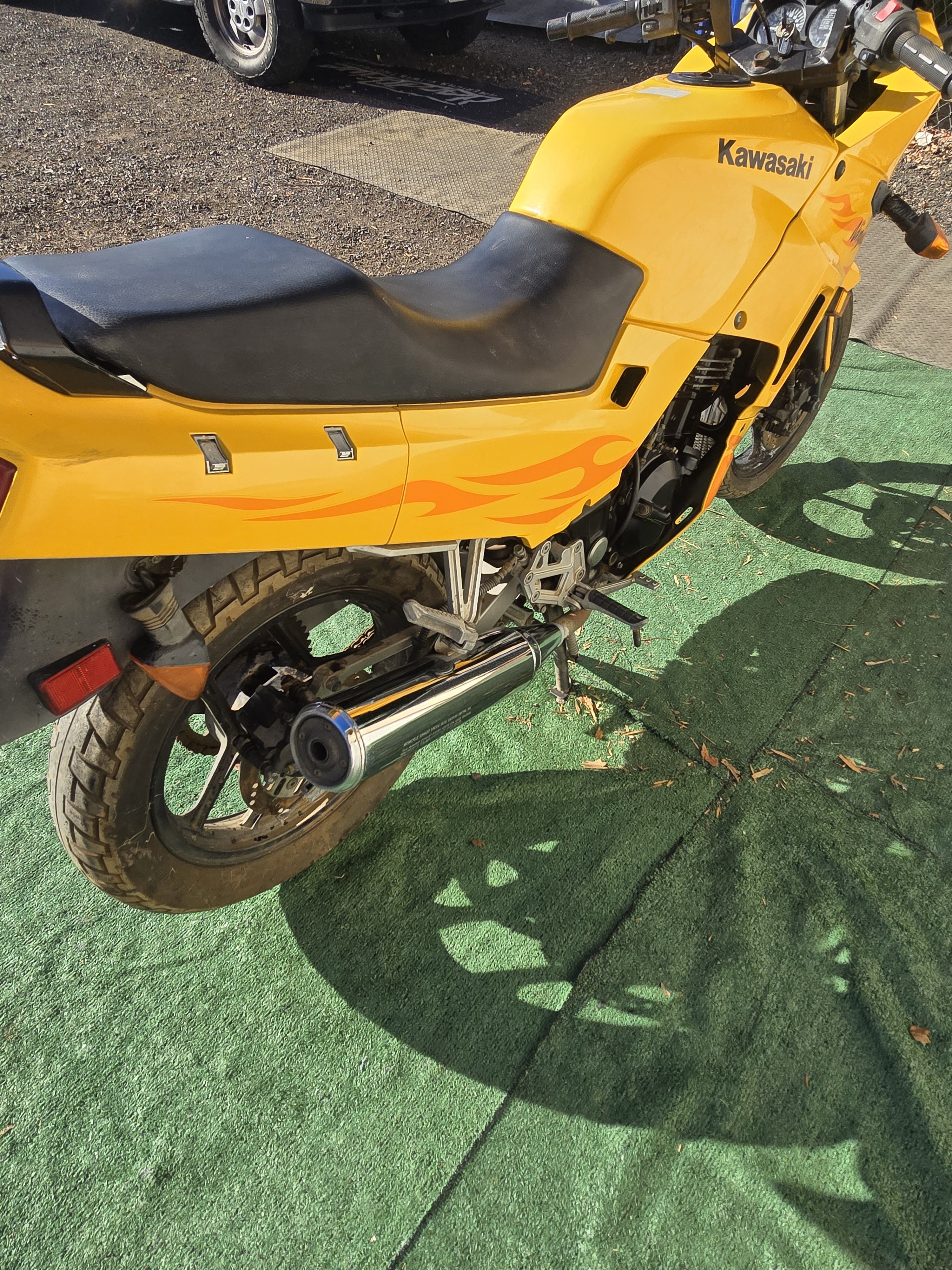 2006 Kawasaki NINJA 300 BASE in ramona CA