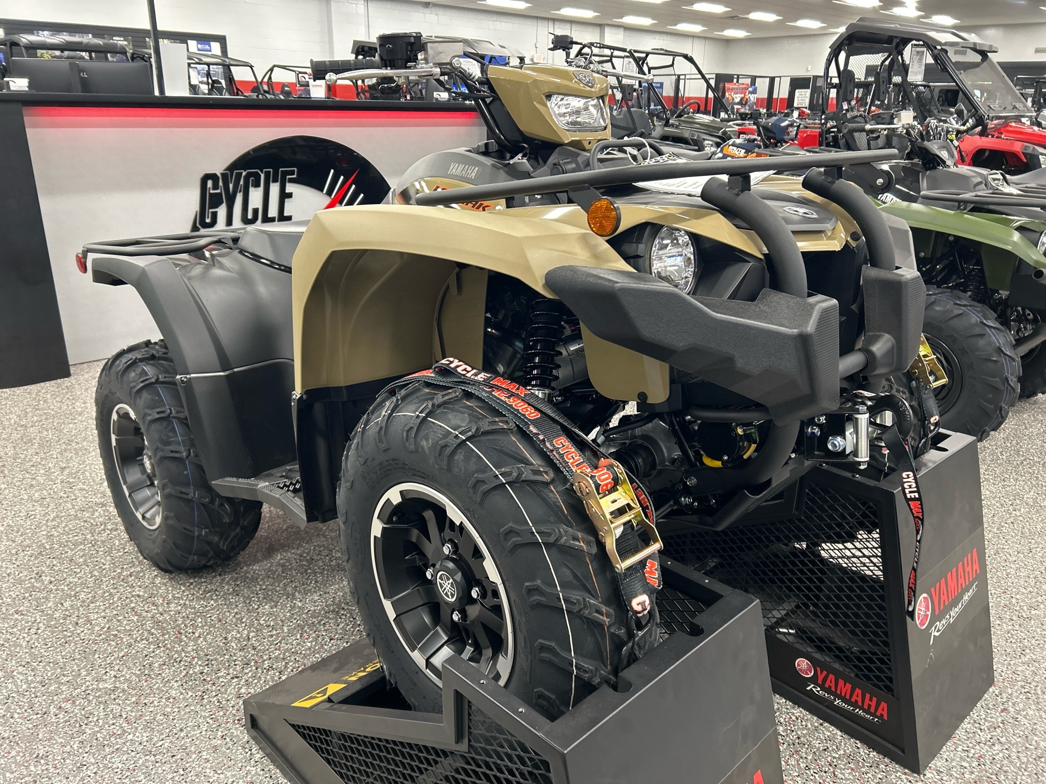 2027 Yamaha Kodiak 450 EPS XT-R in honey brook PA