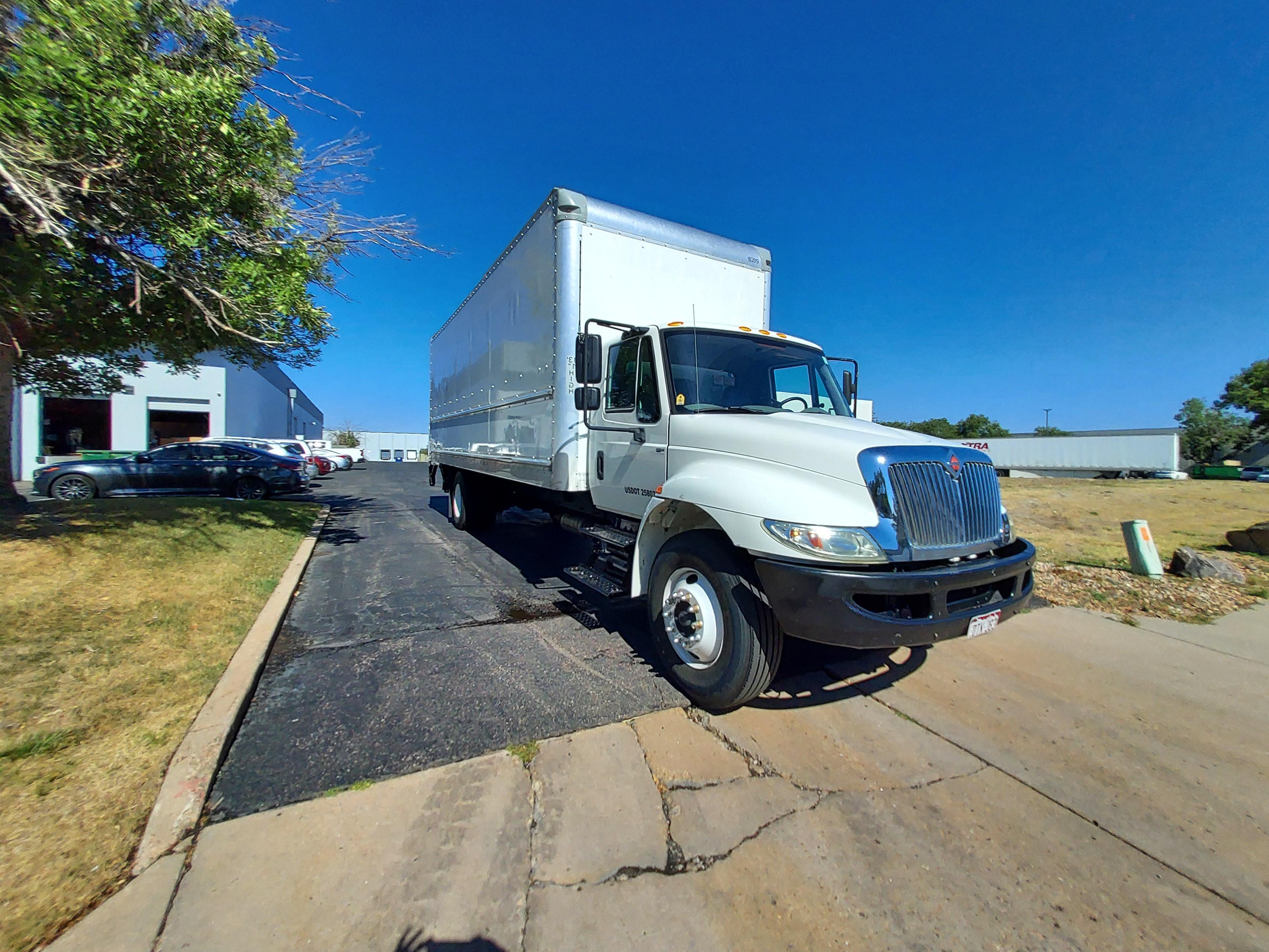 2017 INTERNATIONAL 4300 SBA in Denver, CO