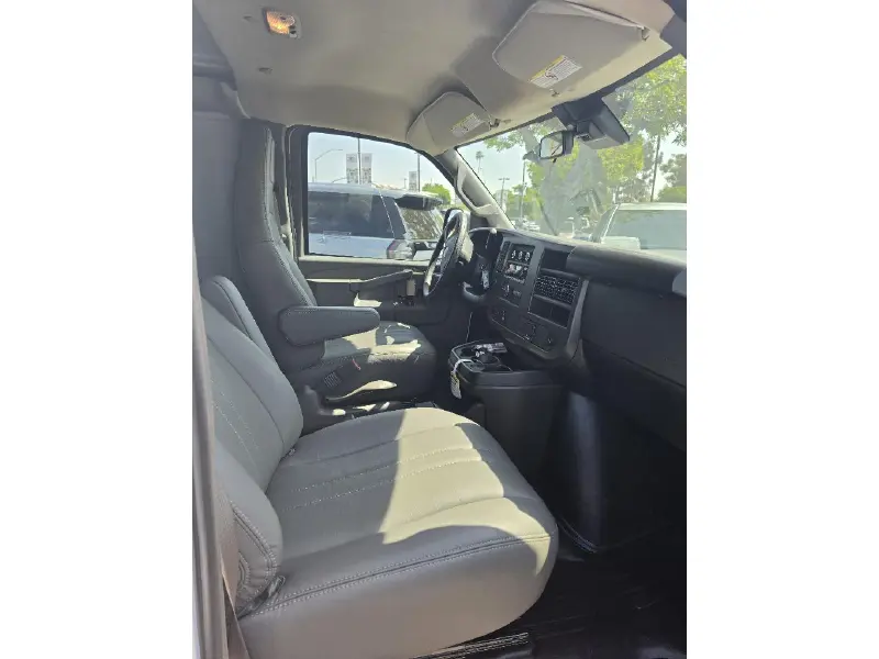 2026 CHEVROLET EXPRESS G2500
