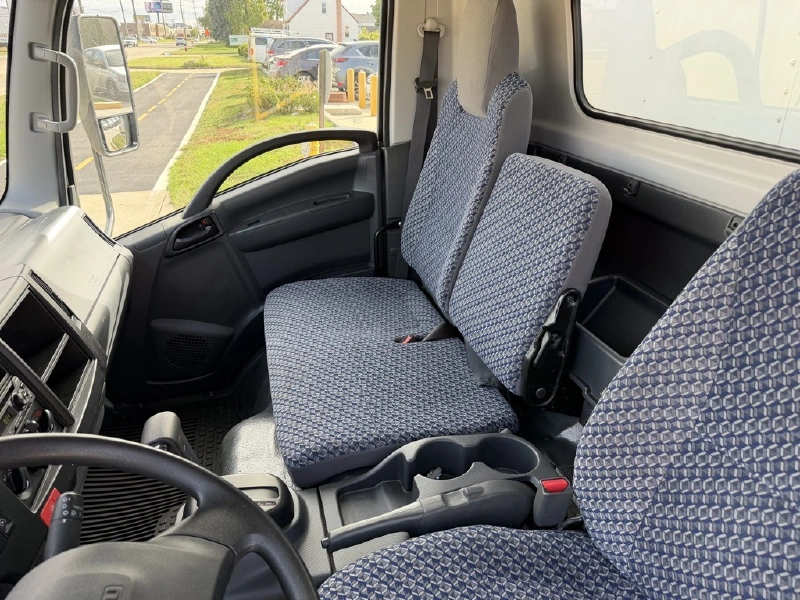 2023 ISUZU NPR HD