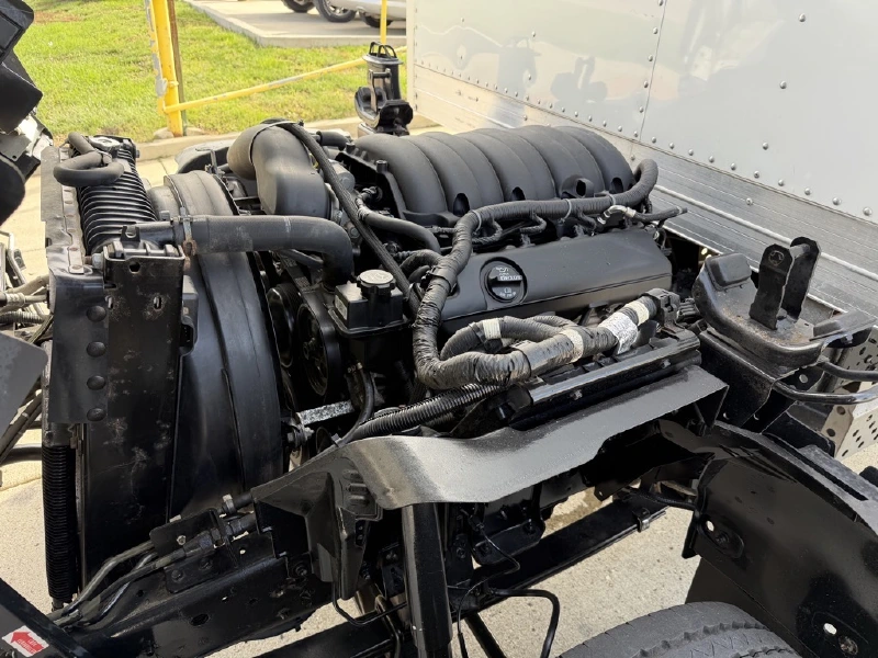 2023 ISUZU NPR HD