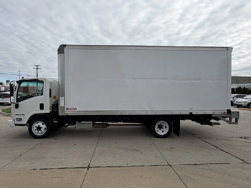 2021 ISUZU NPR HD