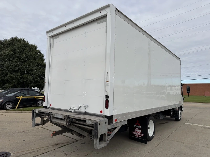 2021 ISUZU NPR HD