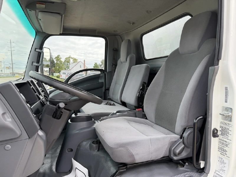 2021 ISUZU NPR HD