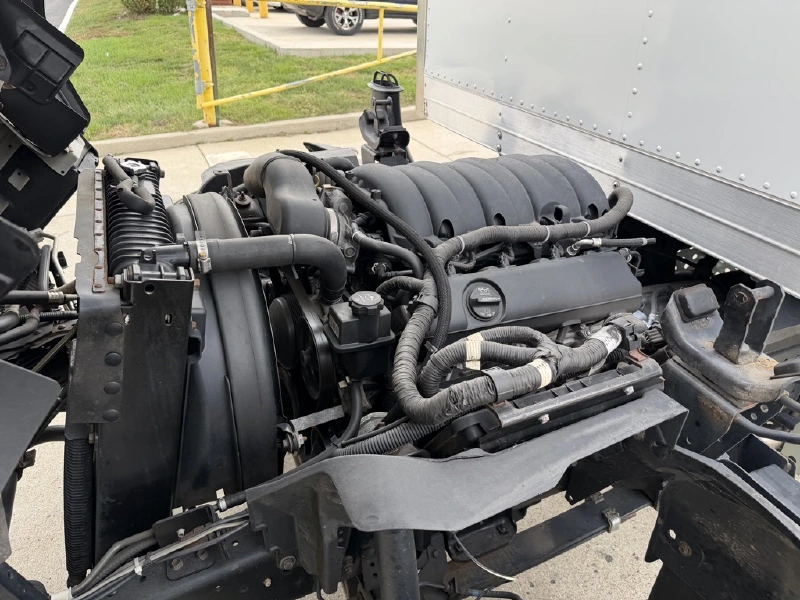 2021 ISUZU NPR HD
