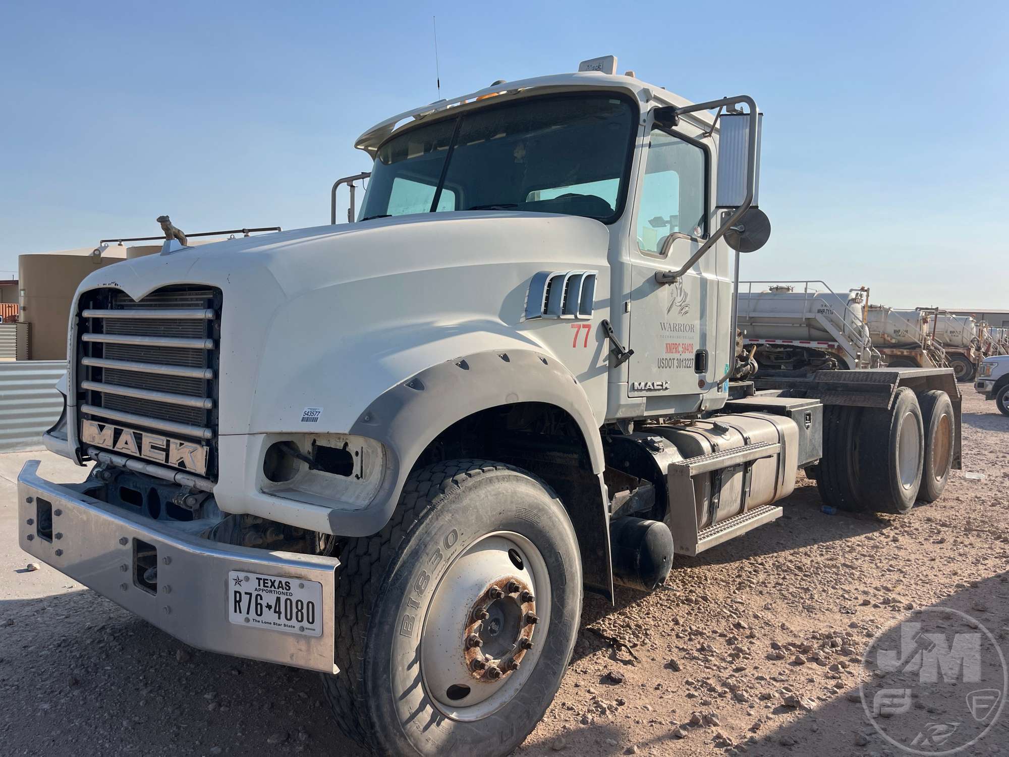 2015 MACK GU713 in Midland, TX