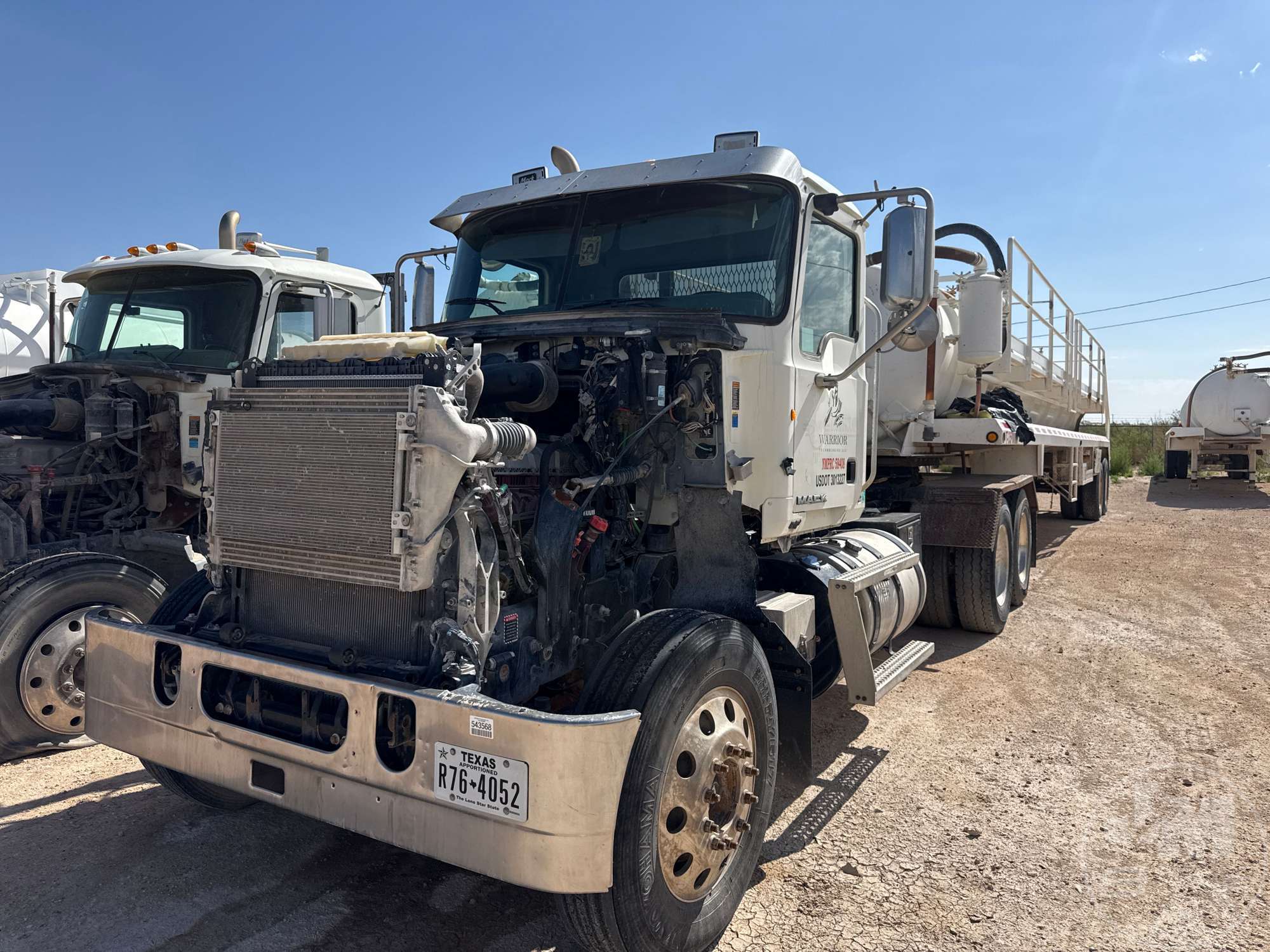 2016 MACK CHU613 in Midland, TX