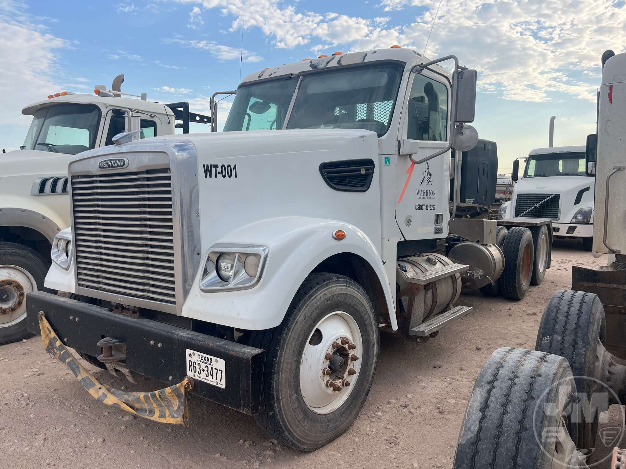 2015 FREIGHTLINER 122SD in Midland, TX