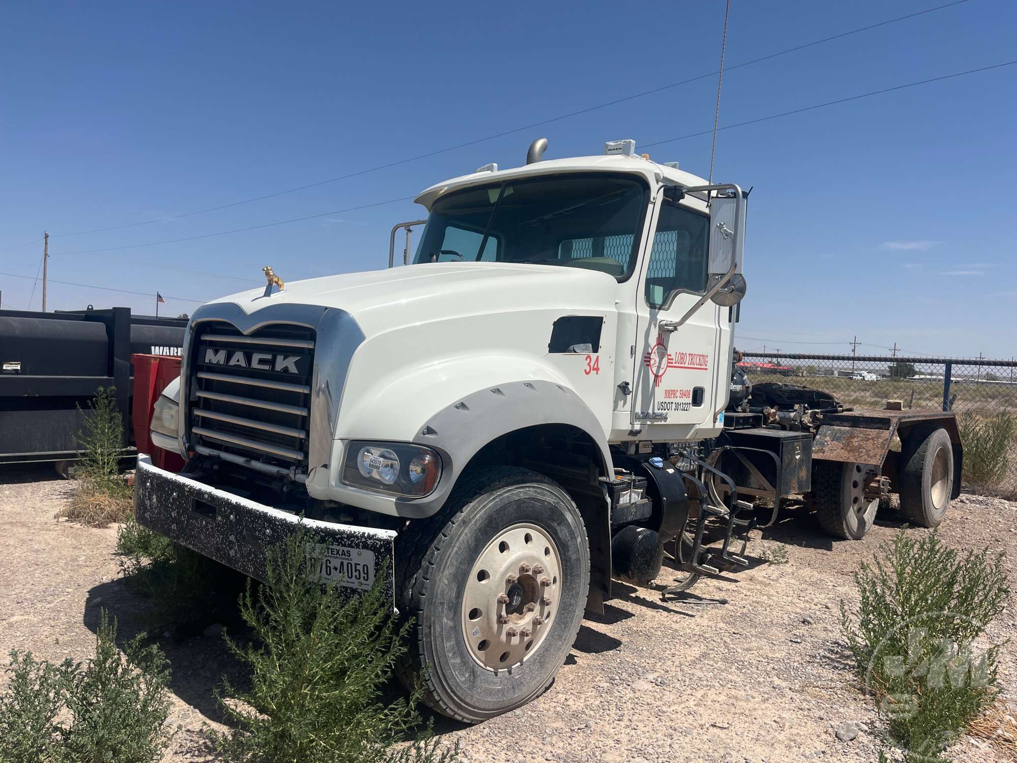 2018 MACK GU713 in Midland, TX