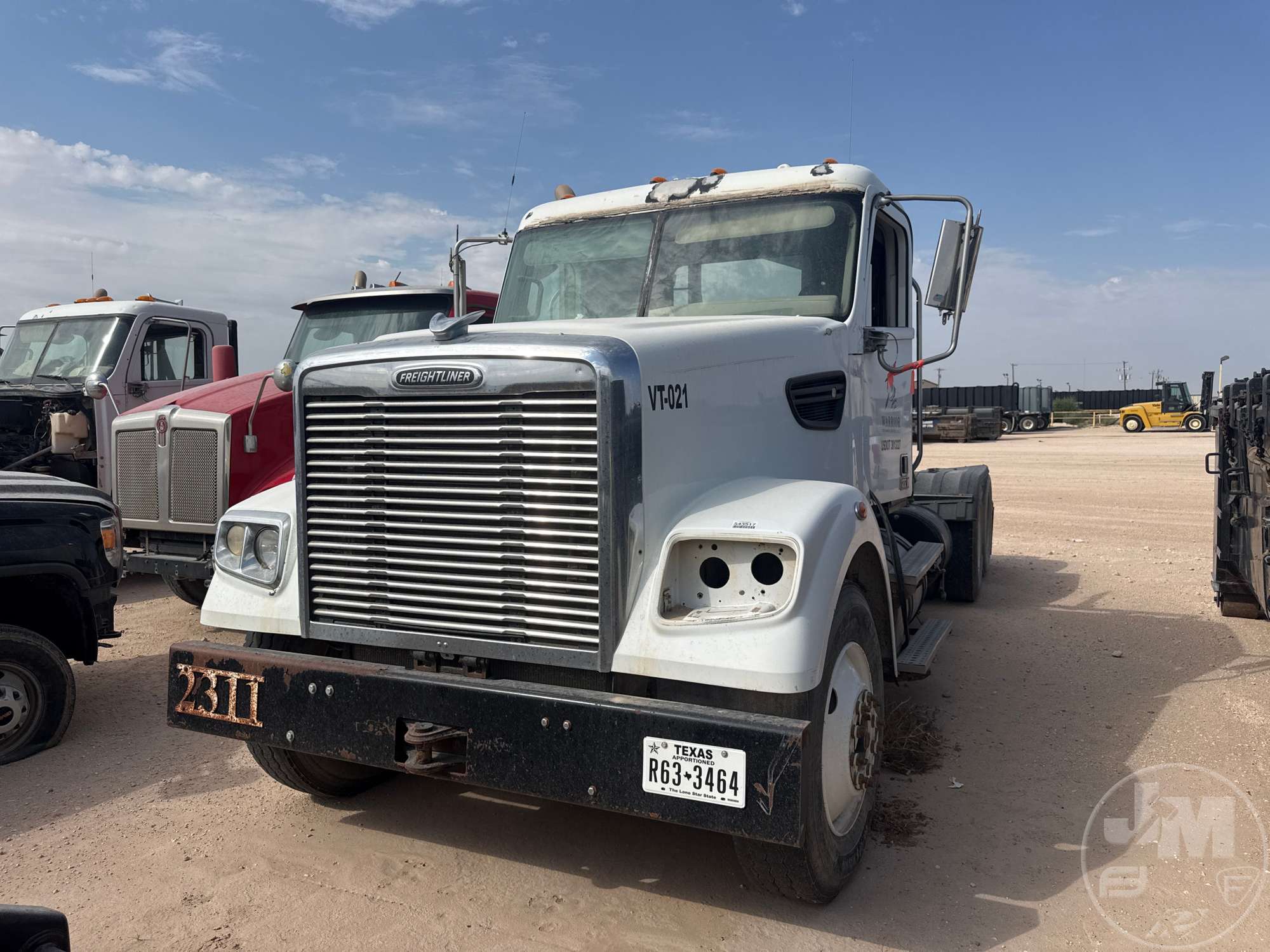 2015 FREIGHTLINER 122SD in Midland, TX