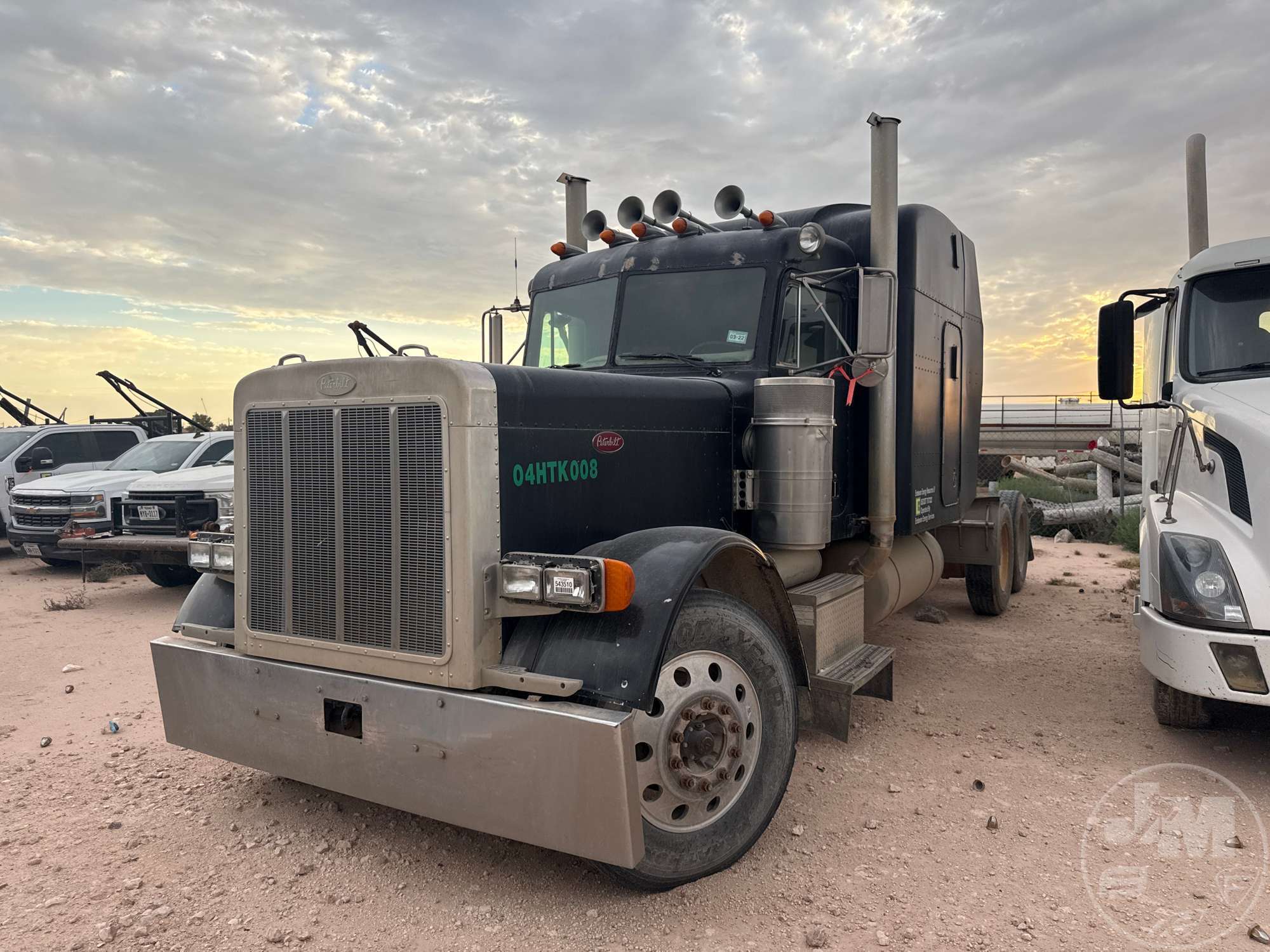 1999 PETERBILT 379 in Midland, TX