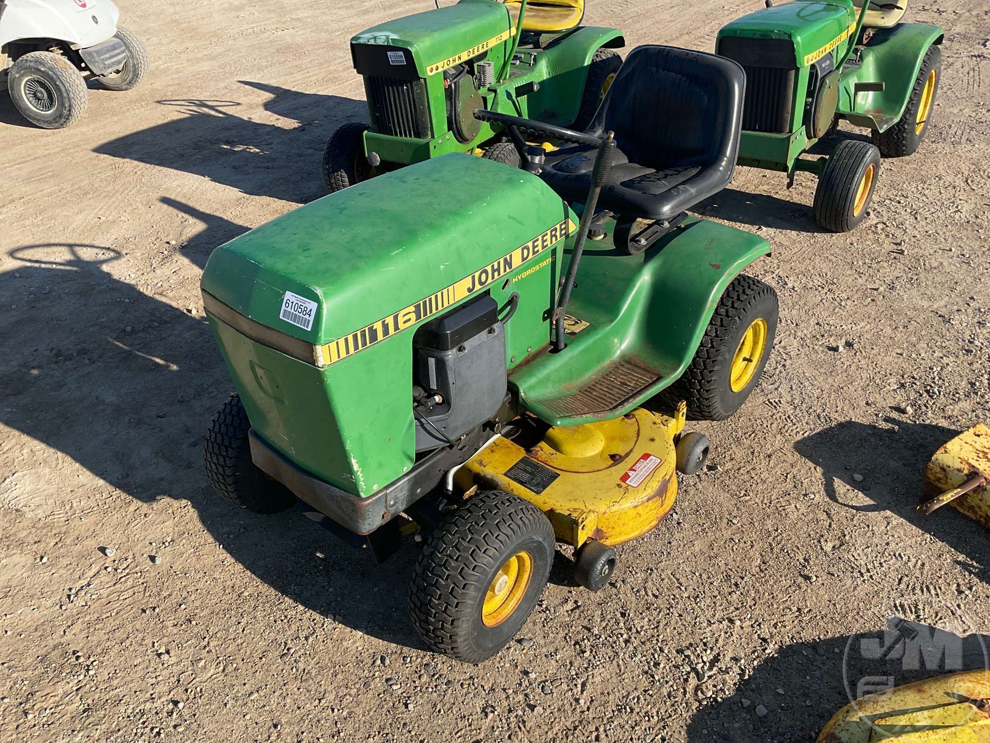 1983 JOHN DEERE 116 in Glencoe, MN