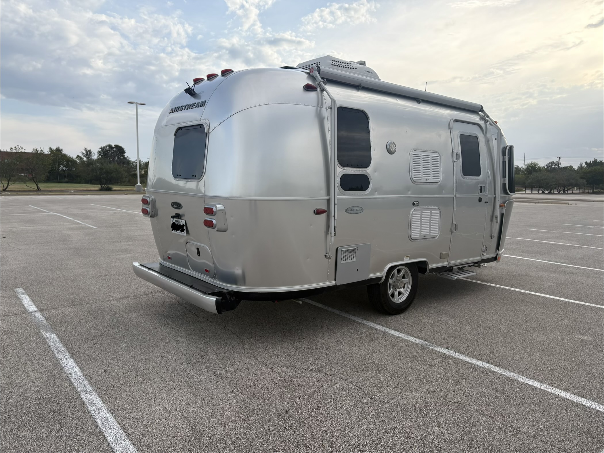 2018 Airstream FLYING CLOUD 19CB BUNK RV