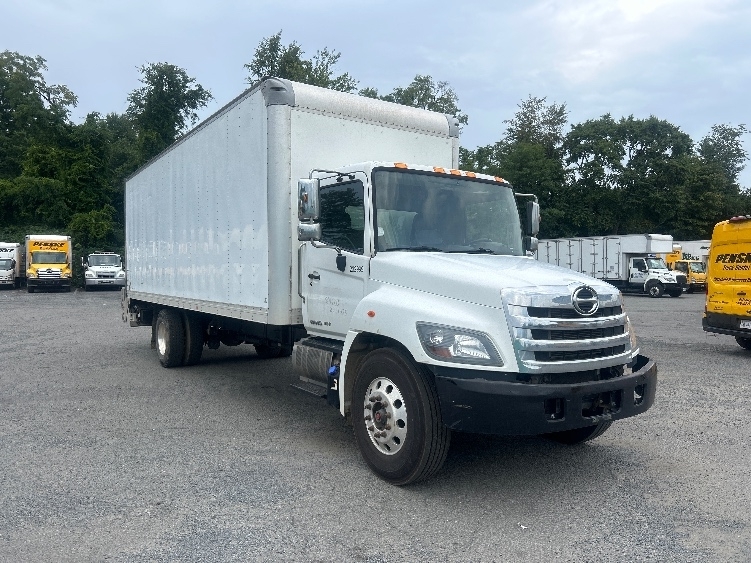 2019 HINO 268 in Sterling, VA