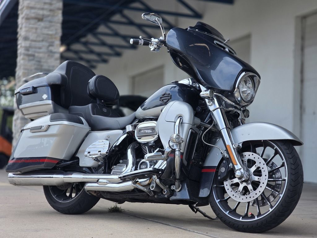 2019 Harley-Davidson Street Glide FLHXSE - CVO FLHXSE in Mckinney, TX