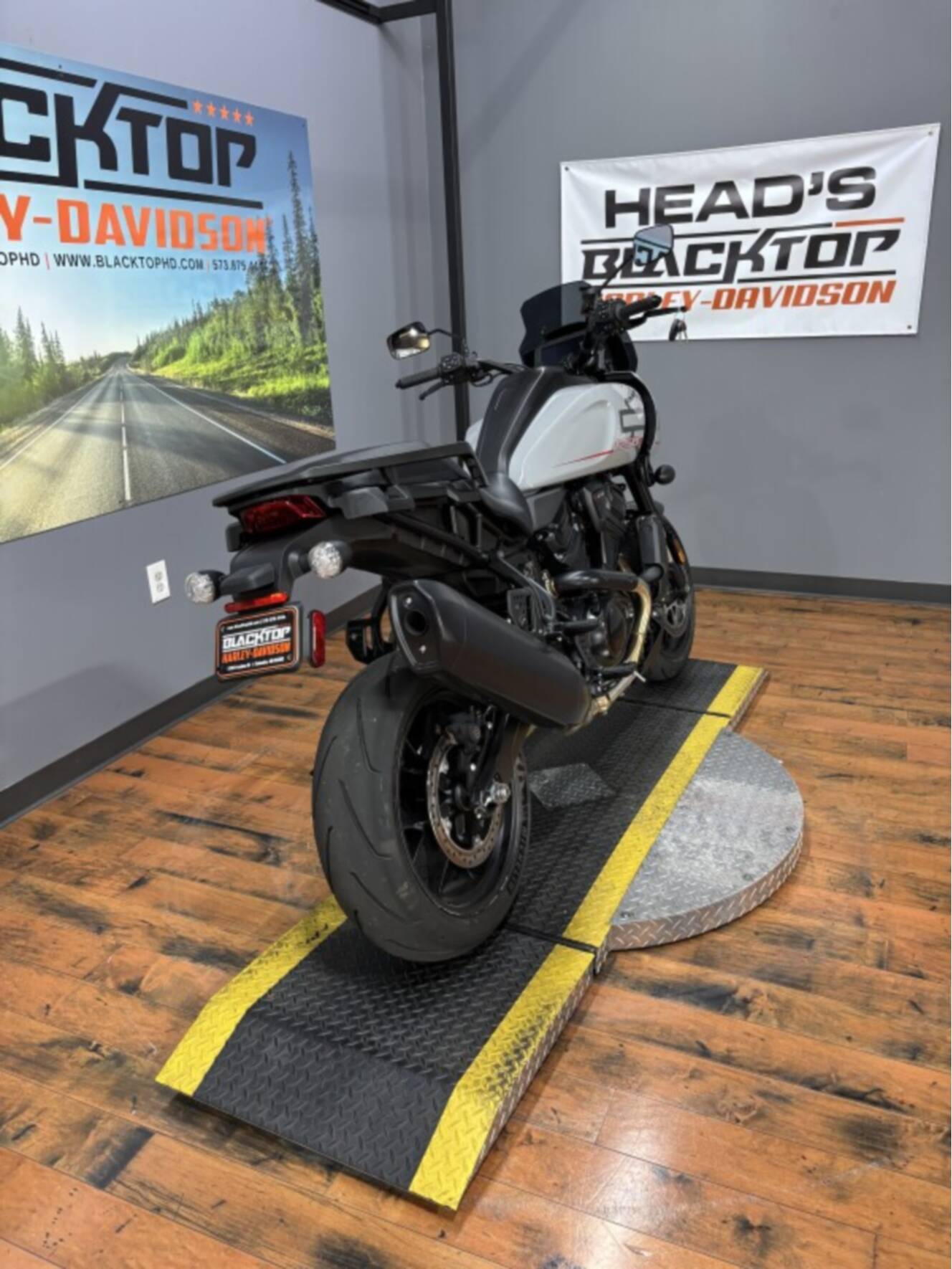 A photo of this 2025 Harley-Davidson Pan America 1250 ST