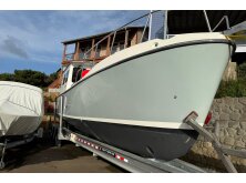 Time to Change Your Boating Style? 4 Types of Boats For Slowing Down image