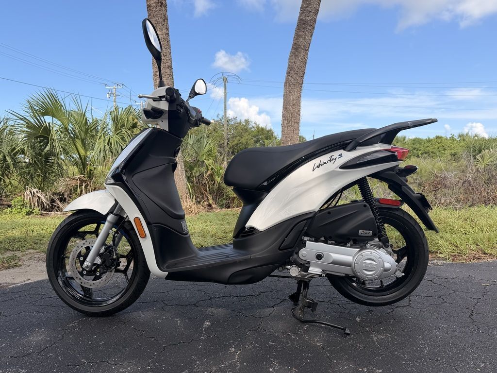 2026 Piaggio LIBERTY 50 SPORT 50 in Sarasota, FL