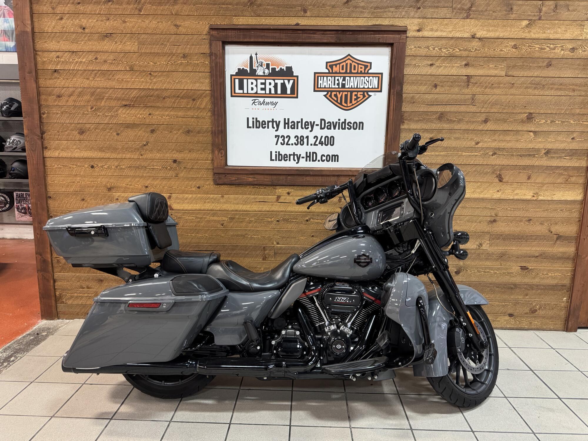 2018 Harley-Davidson CVO Street Glide CVO in Rahway, NJ
