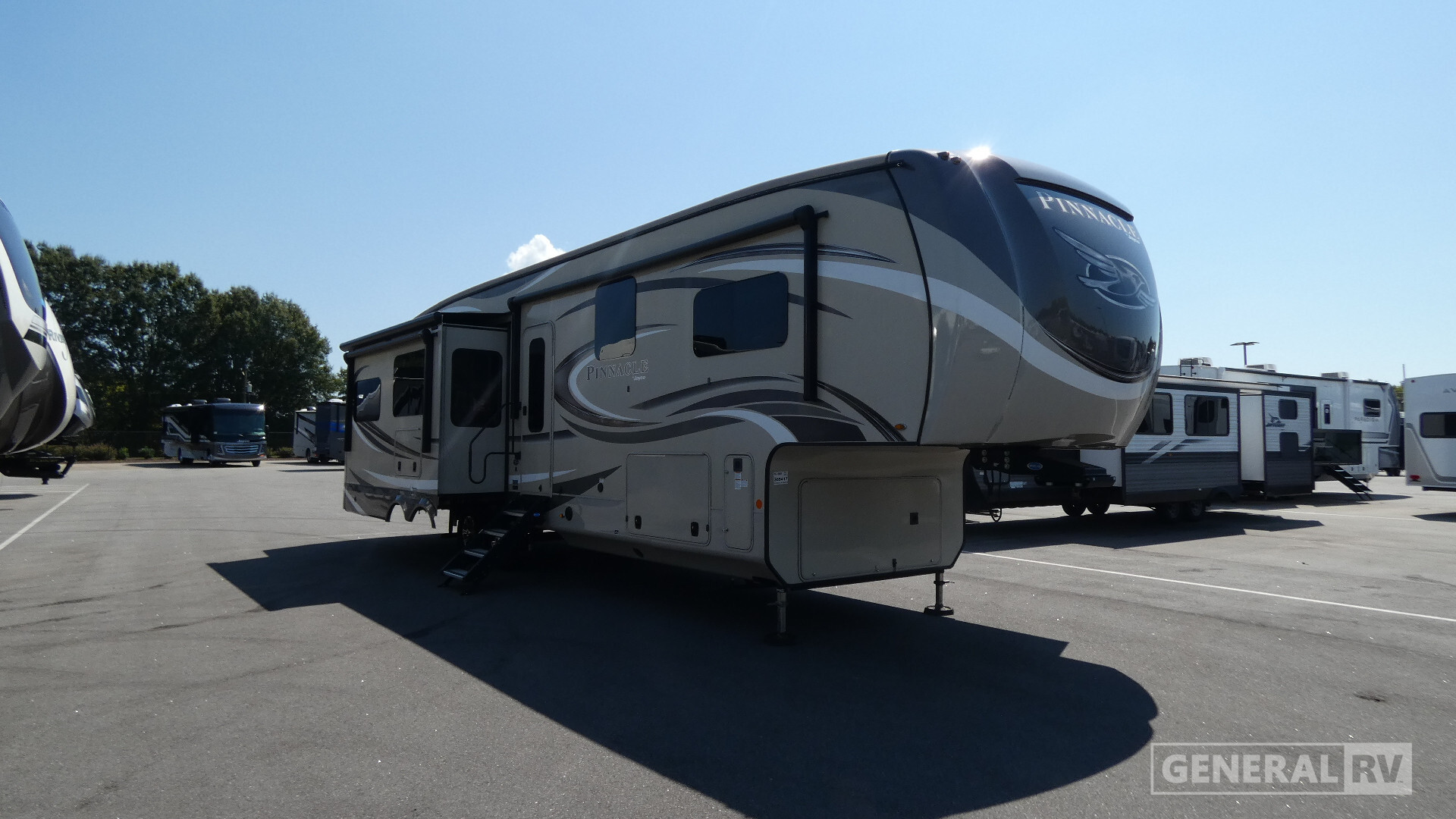 2020 Jayco PINNACLE 36KPTS in salisbury NC