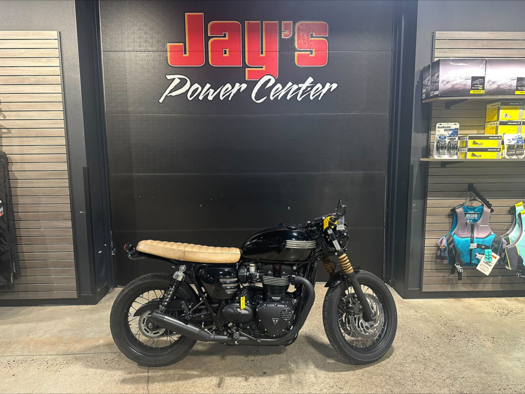 2019 Triumph Bonneville T120 Black BLACK in Reedsburg, WI