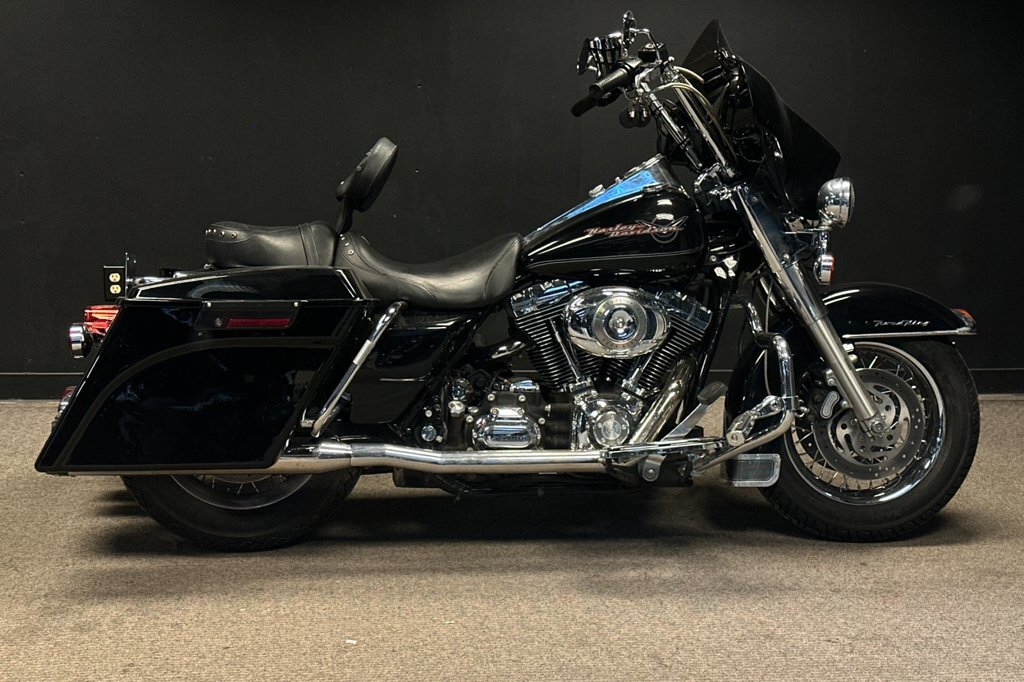 2006 Harley-Davidson ROAD KING CUSTOM CUSTOM in San Diego, CA