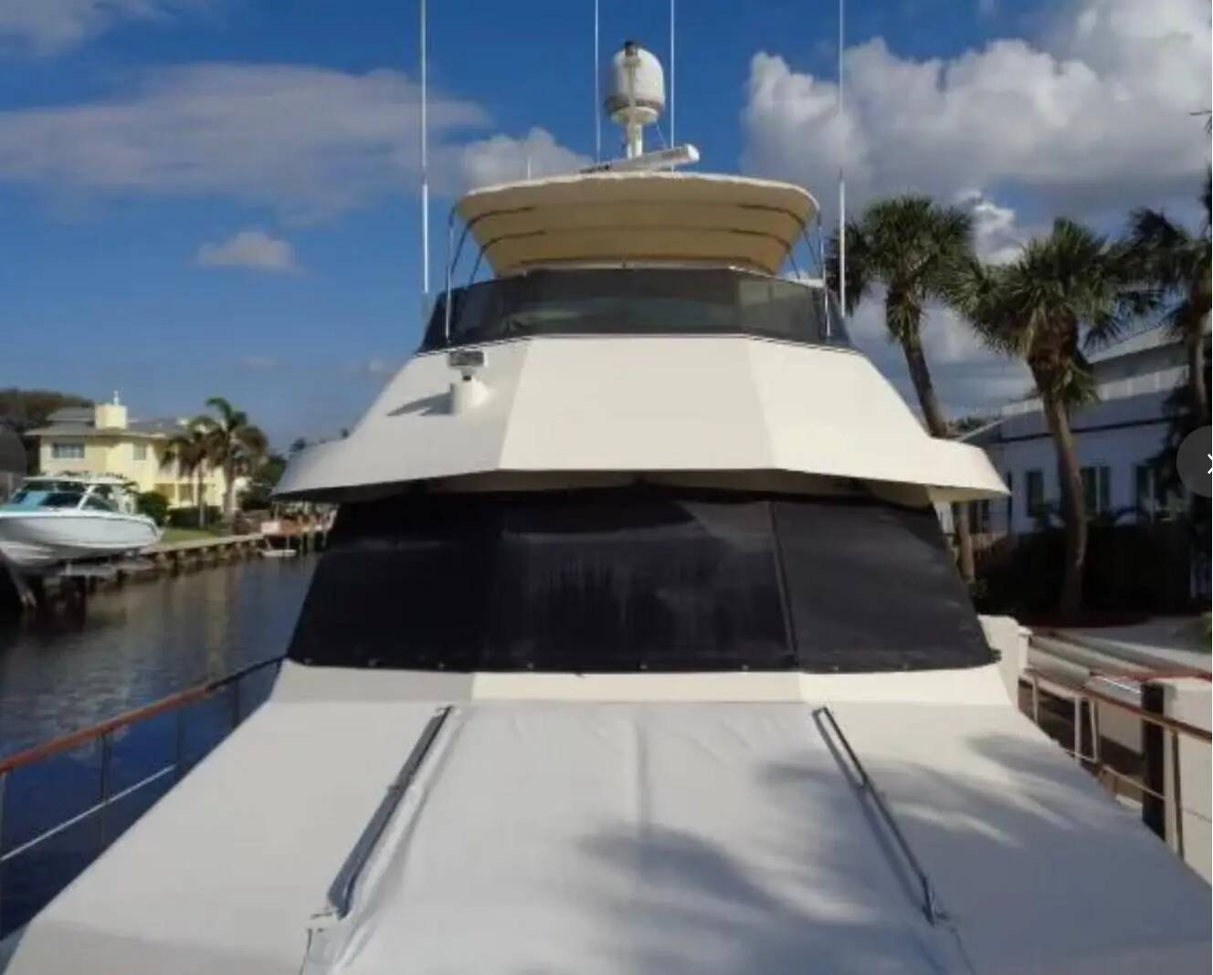 A photo of this 1989 Hatteras 67 Cockpit Motor Yacht