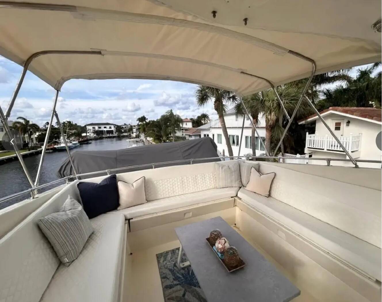 A photo of this 1989 Hatteras 67 Cockpit Motor Yacht