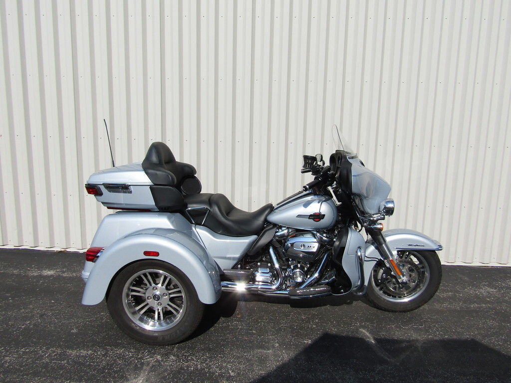 2023 Harley-Davidson® FLHTCUTG - Tri Glide® Ultra ULTRA CLASSIC in St. Charles, MO