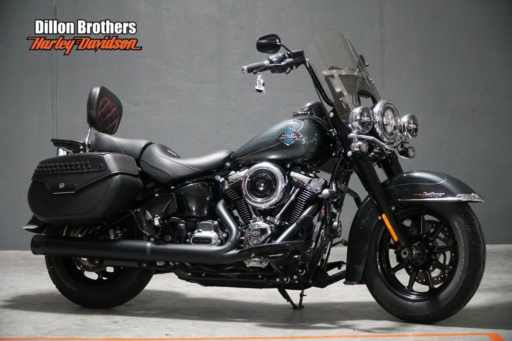 2025 Harley-Davidson® FLHC - Heritage Classic BASE in Omaha, NE