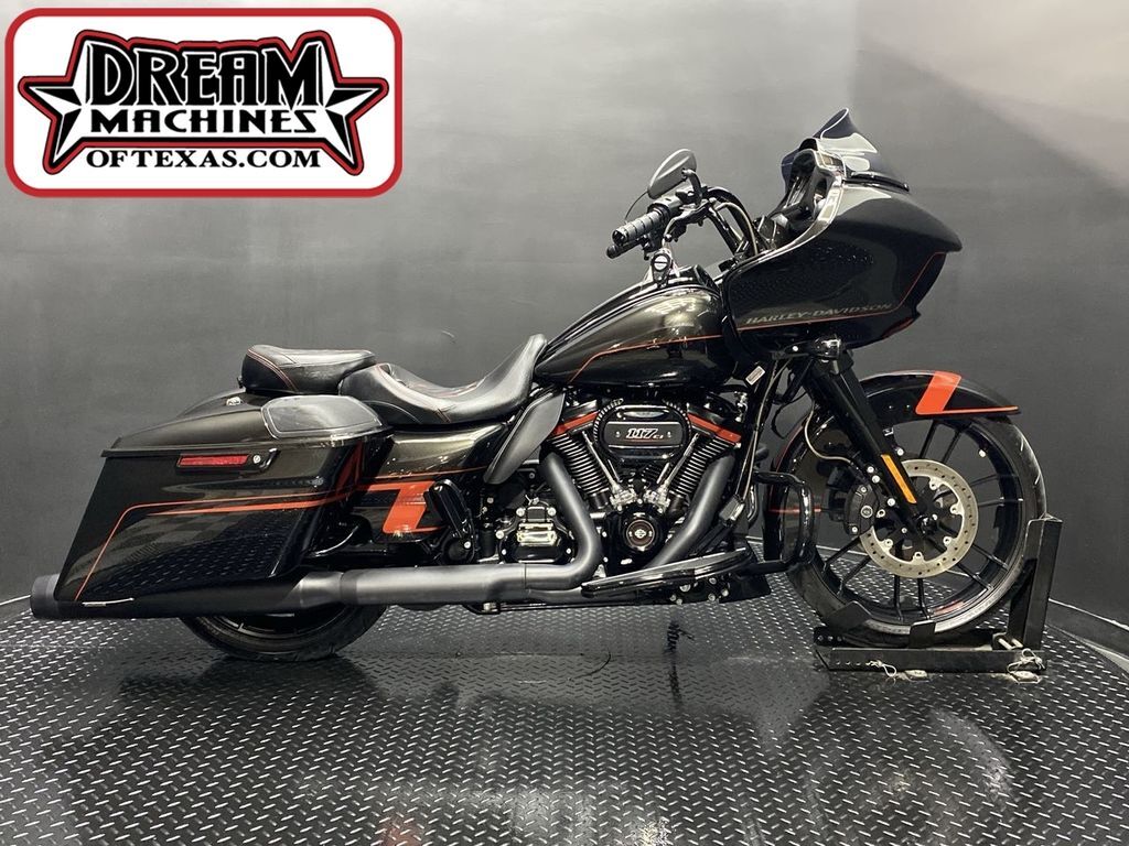 2018 Harley-Davidson® FLTRXSE - CVO Road Glide® CVO CUSTOM in Farmers Branch, TX