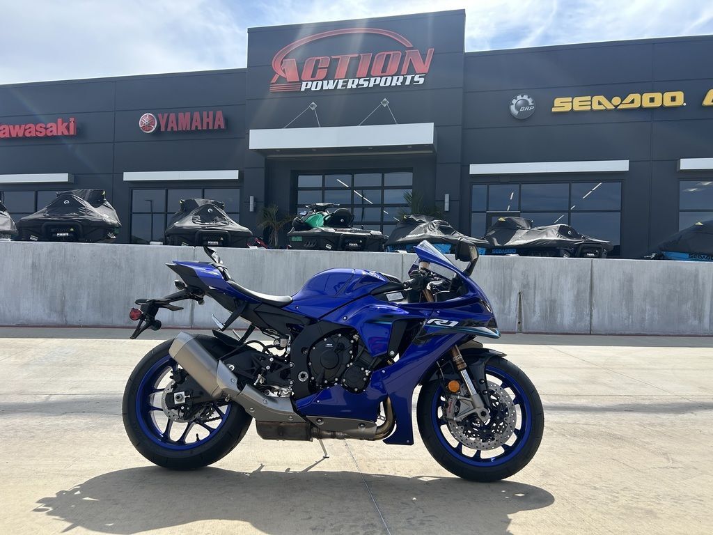 2026 Yamaha YZF-R1 Sportbike motorcycle
