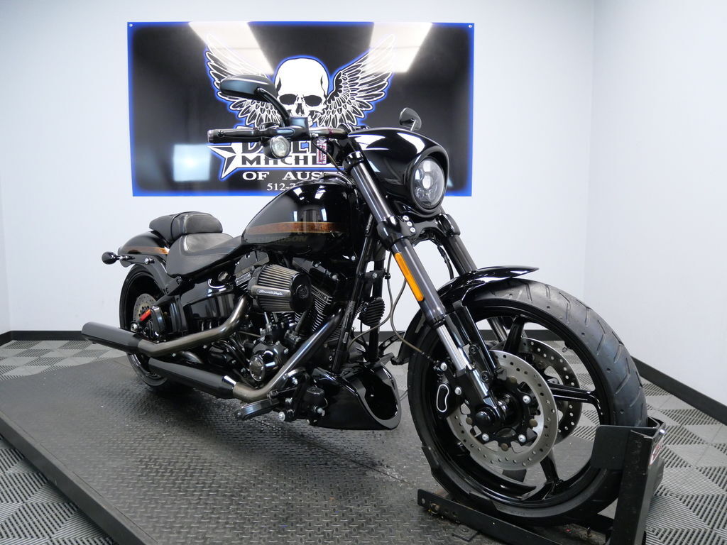 2016 Harley-Davidson® FXSE - CVO Pro Street Breakout® CVO in Austin, TX