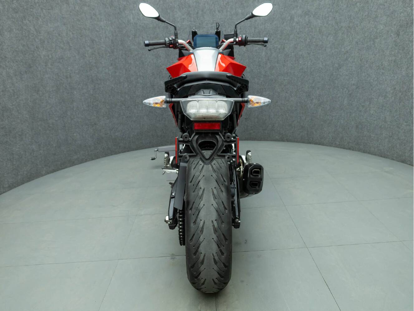 A photo of this 2020 BMW F900XR W/ABS