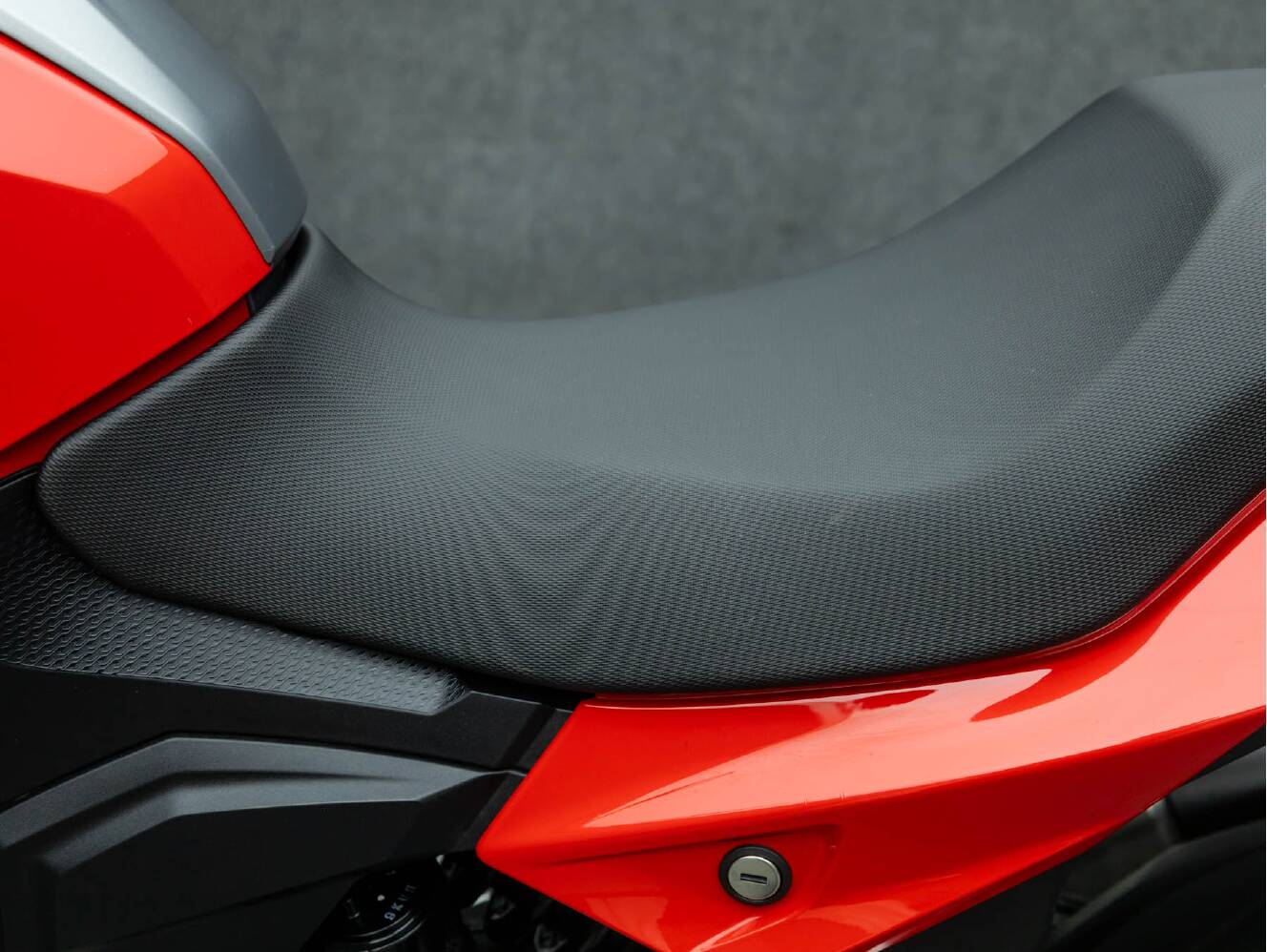 A photo of this 2020 BMW F900XR W/ABS