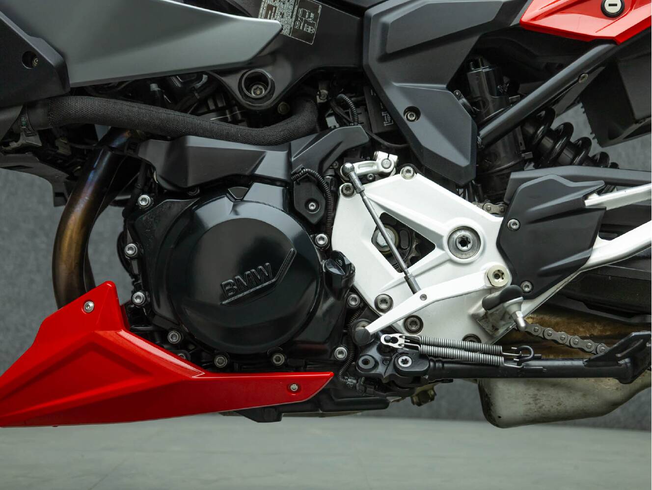 A photo of this 2020 BMW F900XR W/ABS